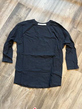 Atelier Delphine 3/4 sleeve top size xs